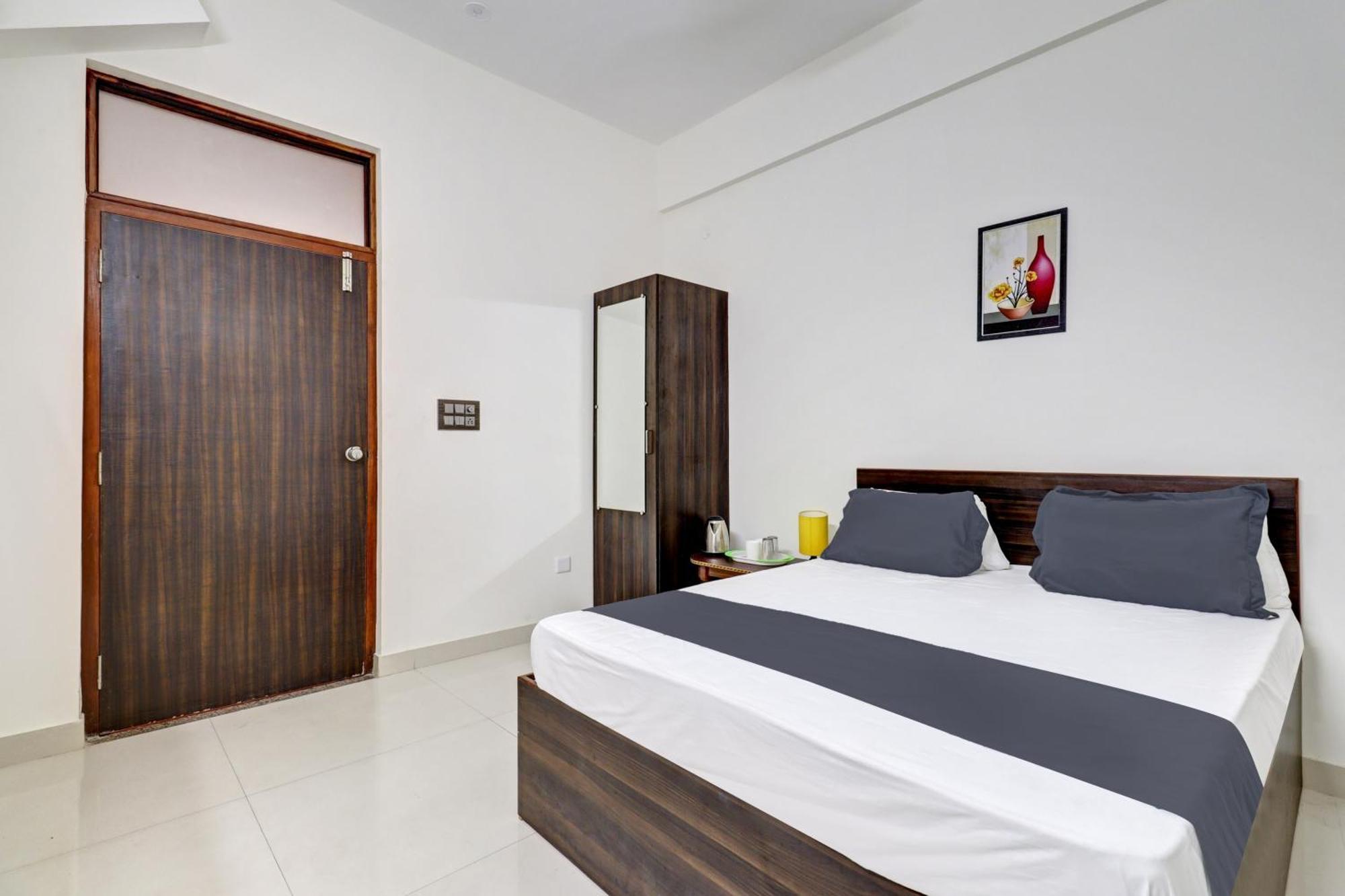 Hotel O J.K. Suites & Rooms Bangalore Exteriör bild